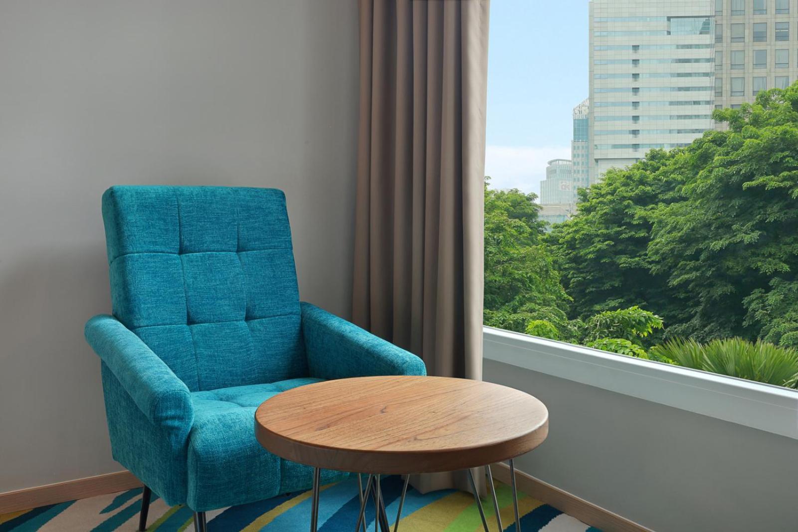 Holiday Inn Express Jakarta Wahid Hasyim By Ihg מראה חיצוני תמונה