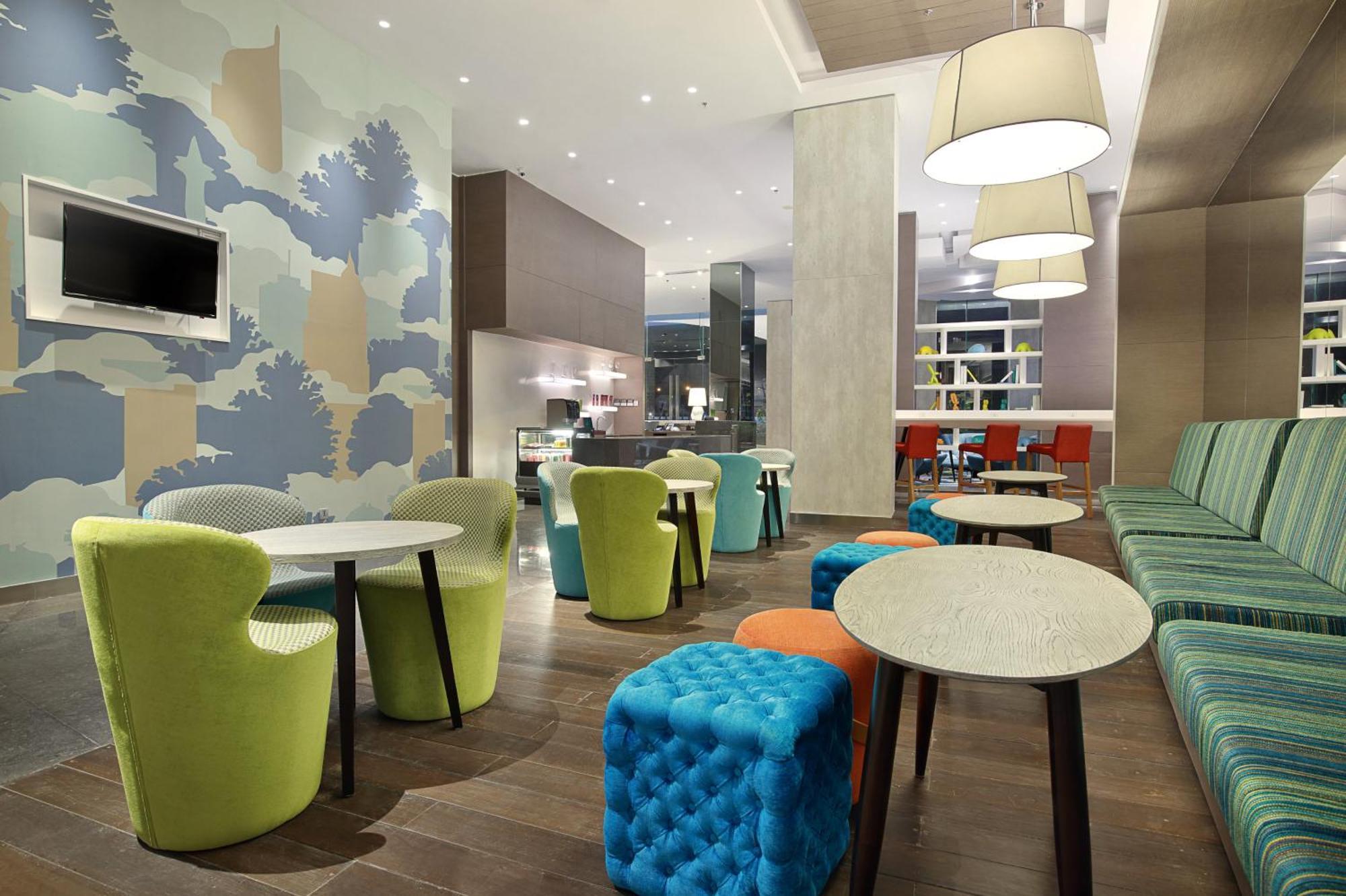 Holiday Inn Express Jakarta Wahid Hasyim By Ihg מראה חיצוני תמונה