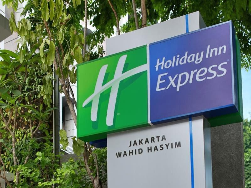 Holiday Inn Express Jakarta Wahid Hasyim By Ihg מראה חיצוני תמונה