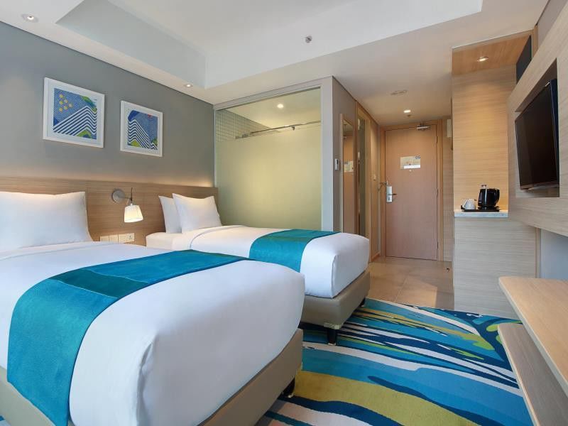 Holiday Inn Express Jakarta Wahid Hasyim By Ihg מראה חיצוני תמונה